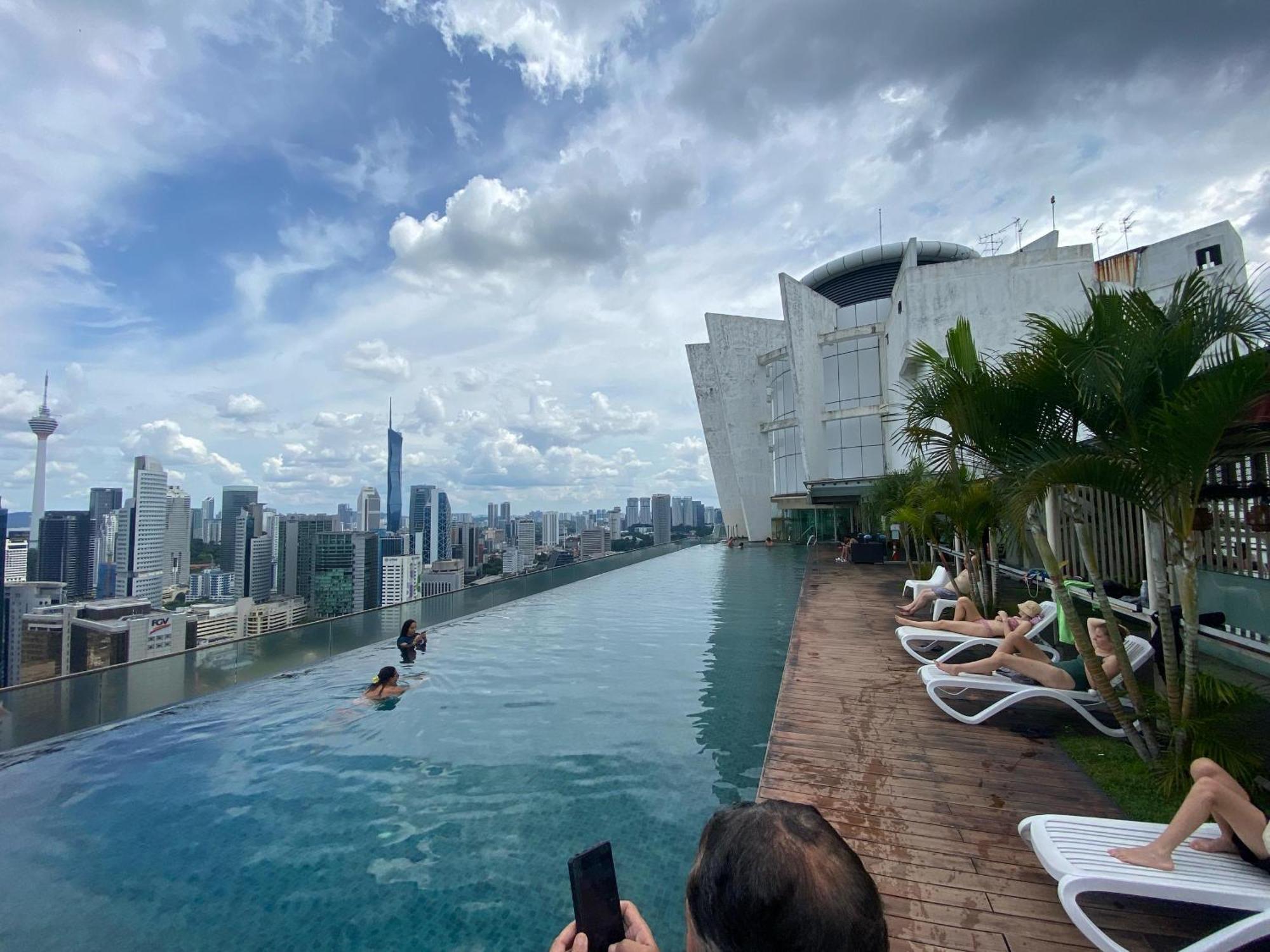 Asrama Skypool Kl Free Infinity Pool Over *